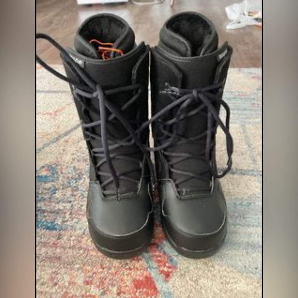 Snowboard boots/Thirtytwo